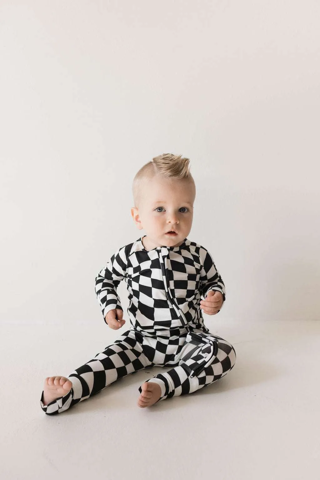 Black & White Wavy Checkerboard | Bamboo Zip Pajamas