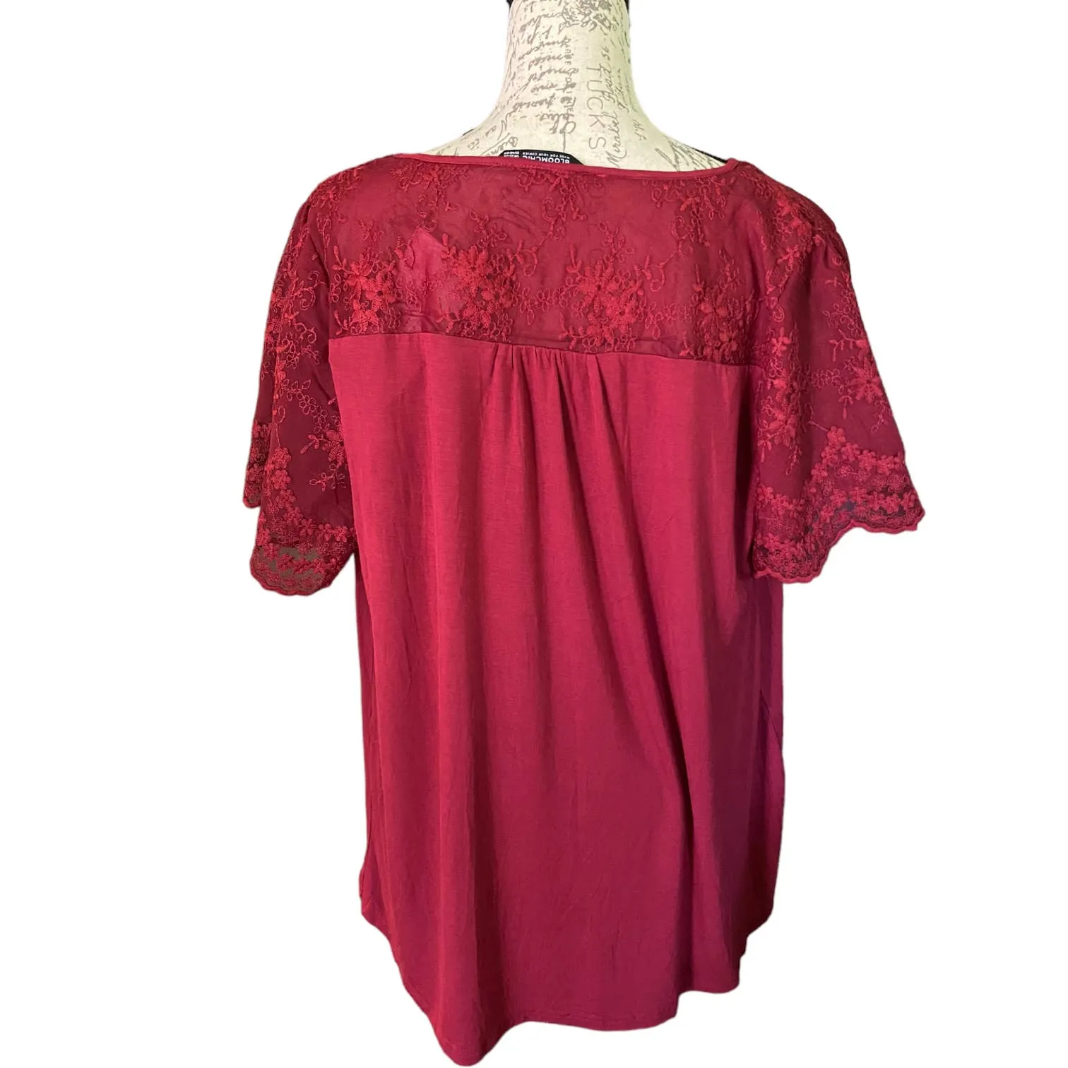 Bloomchic Burgundy Short Sleeve Lace Top Size 18/20