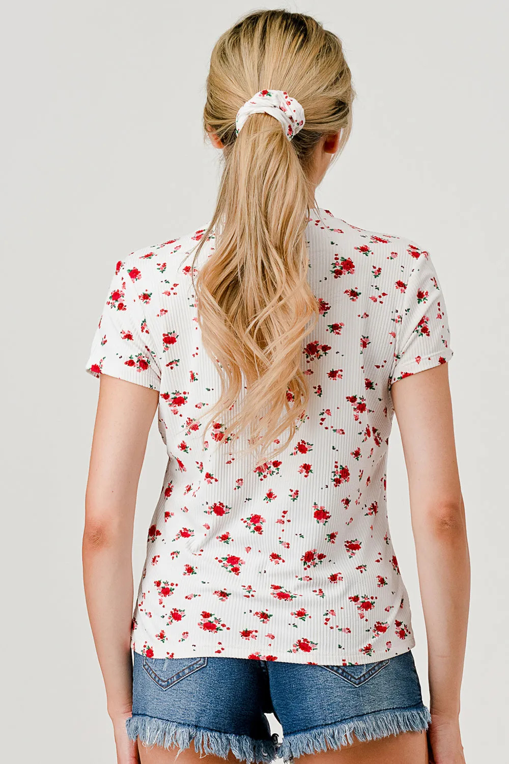 Rib Knit Short Sleeve Tops With Matching Scrunchie - White, Red Floral