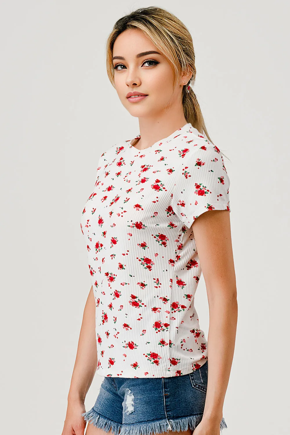 Rib Knit Short Sleeve Tops With Matching Scrunchie - White, Red Floral