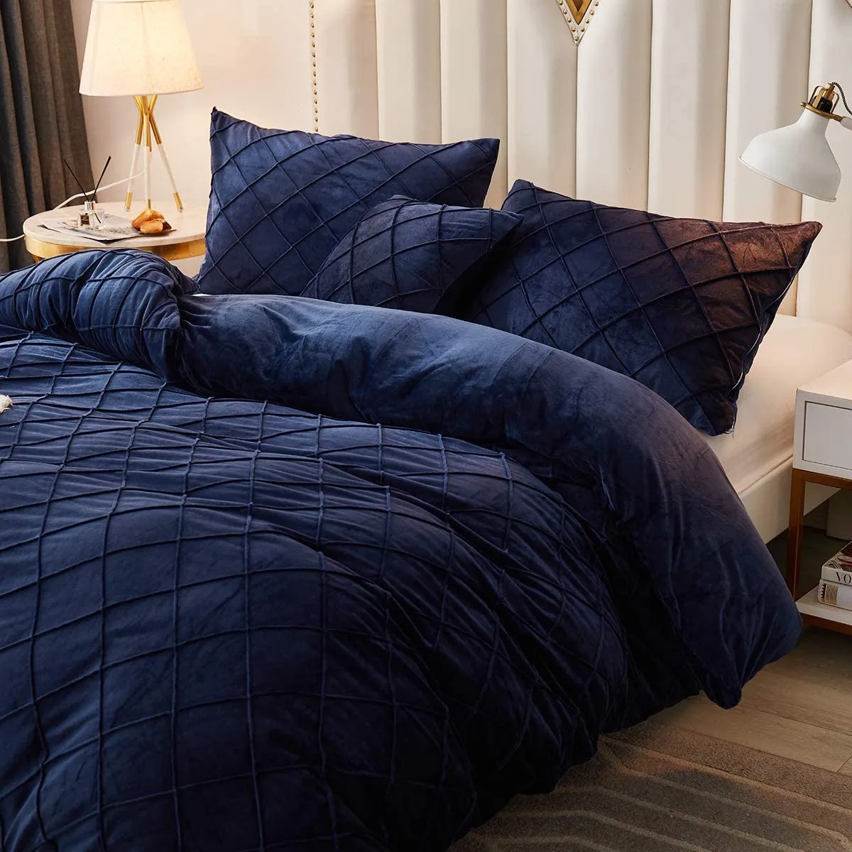 The Softy Diamond Navy Bed Set