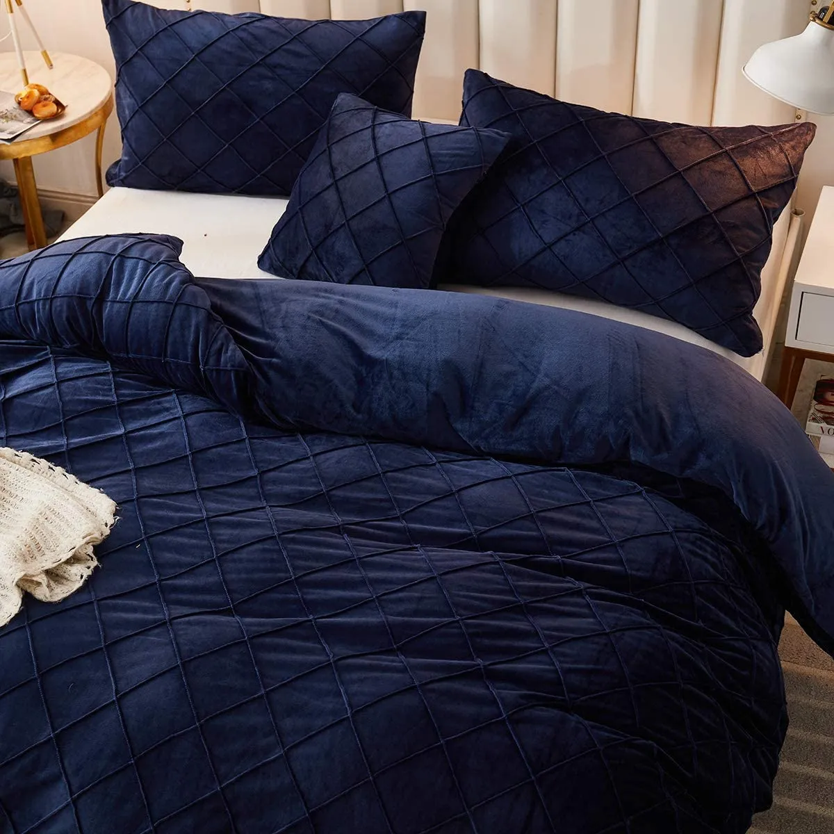 The Softy Diamond Navy Bed Set